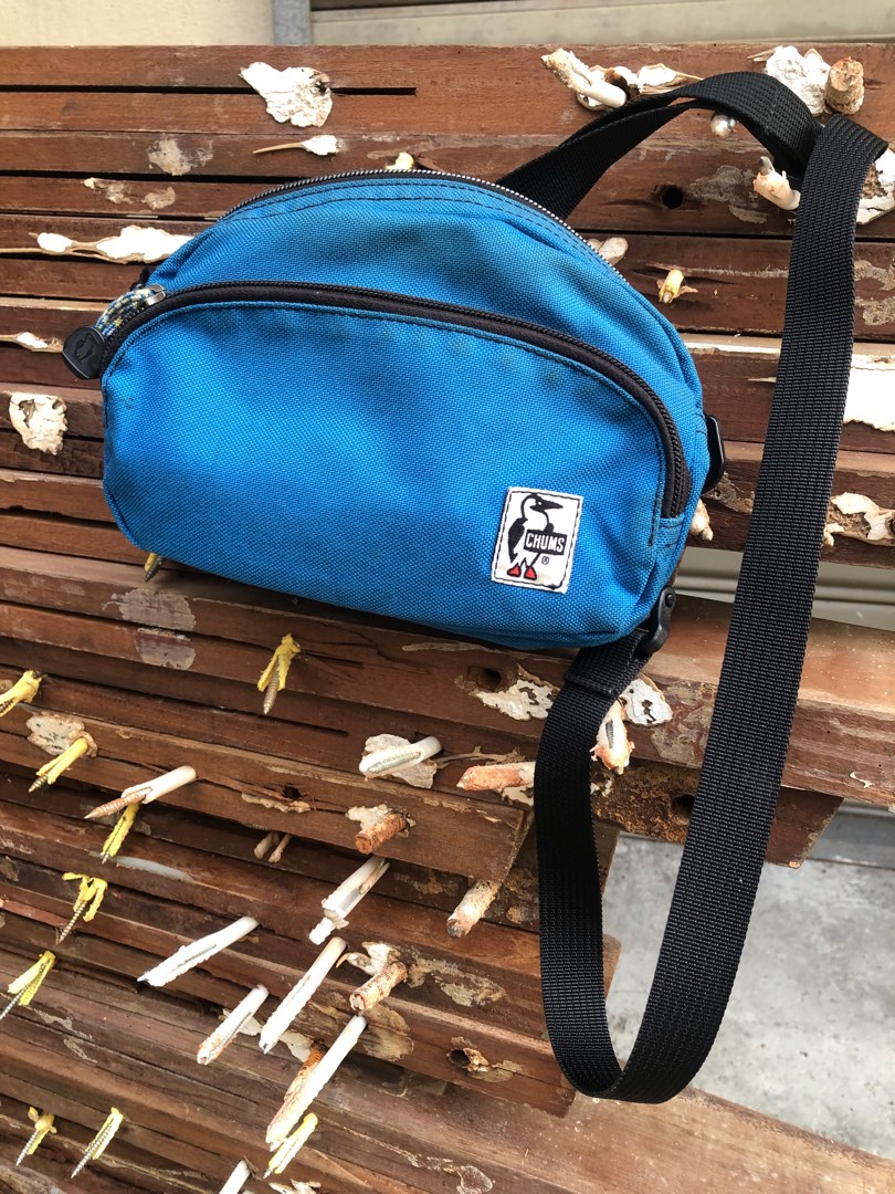 Chums sling bag Men s Fashion Bags Sling Bags on Carousell