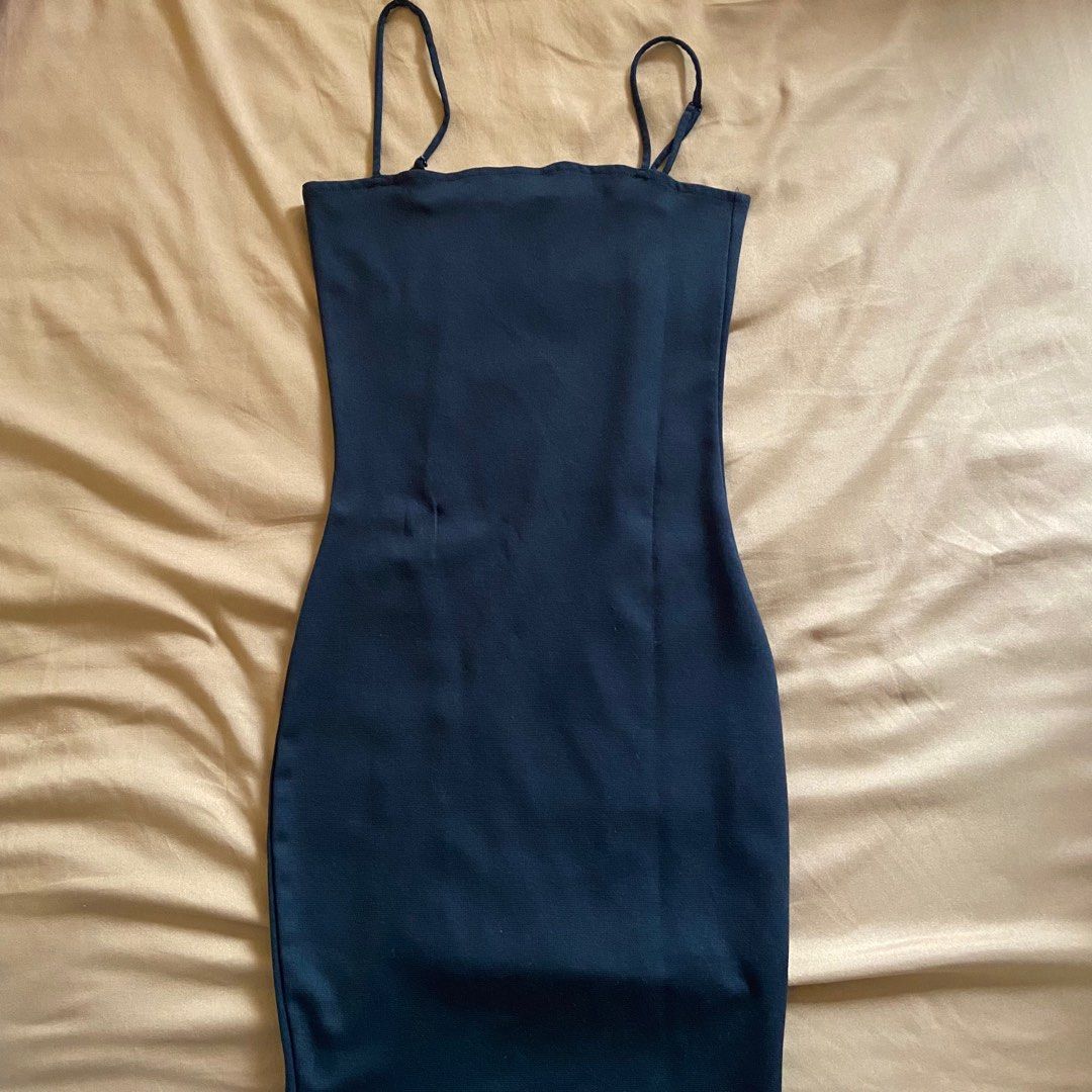 Cotton On Black Short Dress (Category: Dresses) located in Quezon City. Submitted by cmsupreloved (Listing ID 1329324363, Image 1). Description: .