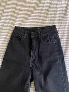 (Category: ) located in . Submitted by clotheshual (Listing ID 1329294225, Image 1). Description: .