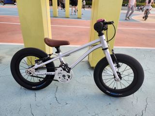 （分類：）位於 。 由 thomastamhk 提交（商品編號 1329378819，圖片 1）。簡介： 。