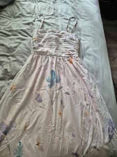 (Category: ) located in . Submitted by a_lin_dora (Listing ID 1329295787, Image 1). Description: .