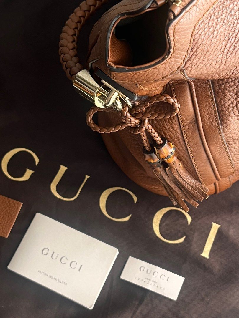 Gucci La Cura Del Prodotto Leather Shoulder Bag