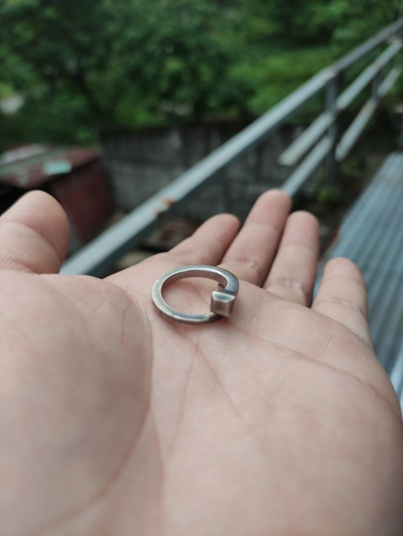 Gucci Silver Nail ring