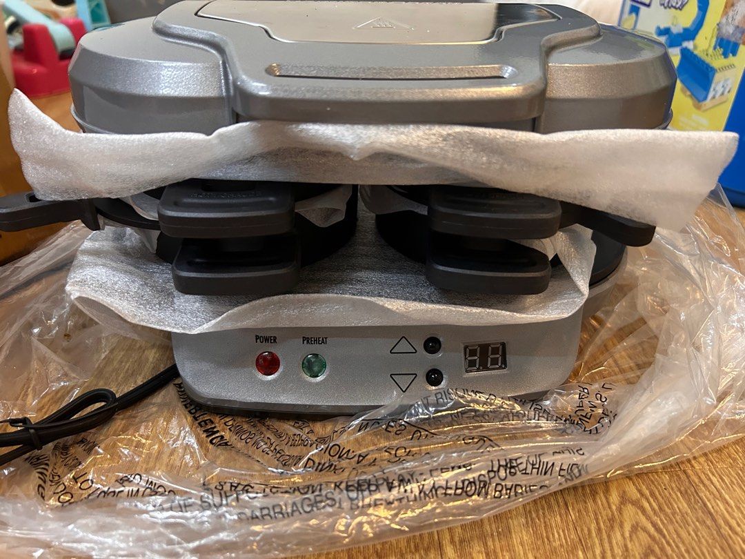 BNEW! Hamilton Beach Dual sandwich maker (Category: Other Kitchenware & Tableware) located in Bay. Submitted by hejyravergara (Listing ID 1329318143, Image 2). Description: Hamilton beach dual sandwich maker W/box, manual Never used (as in ikaw ang unang user) RFS: this was a gift but i already have one SRP sa orange app 3,195 (single) Selling low (below srp) .