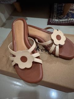 (Category: ) located in . Submitted by thriftpy (Listing ID 1329449377, Image 1). Description: .