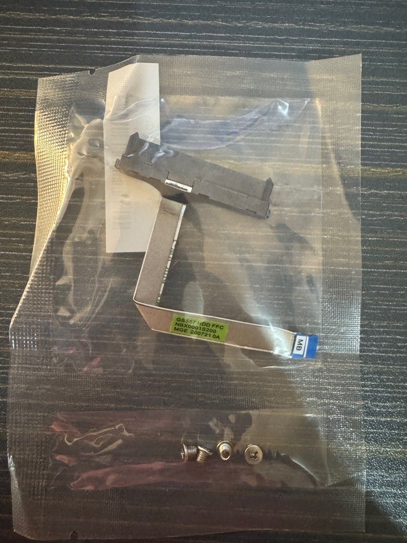 HDD upgrade kit (Category: Laptop Bags & Sleeves) located in Manila. Submitted by sweetpotato25 (Listing ID 1329304077, Image 2). Description: RFS: free sa lenovo laptop ko that i bought 2 years ago. Item is still sealed with screws included..