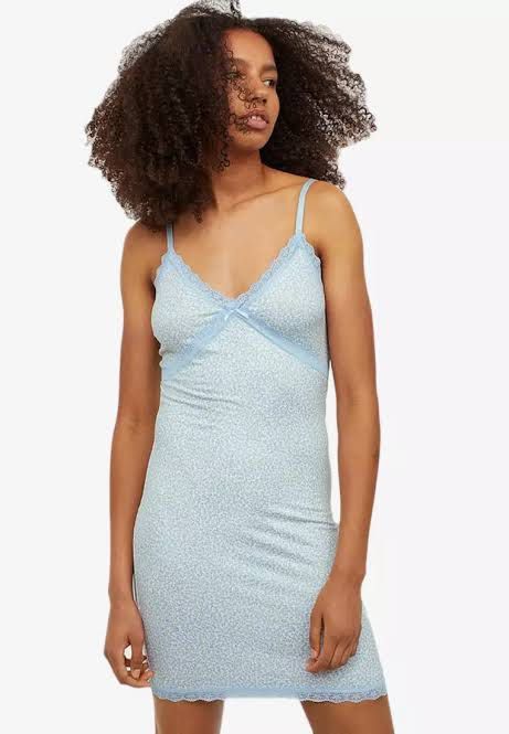 h&m blue bodycon dress Mini Floral Ruched Mesh Scrunch Size Small White Fitted maxi dress in stretch jersey Women's Light blue Cap-sleeved Dress