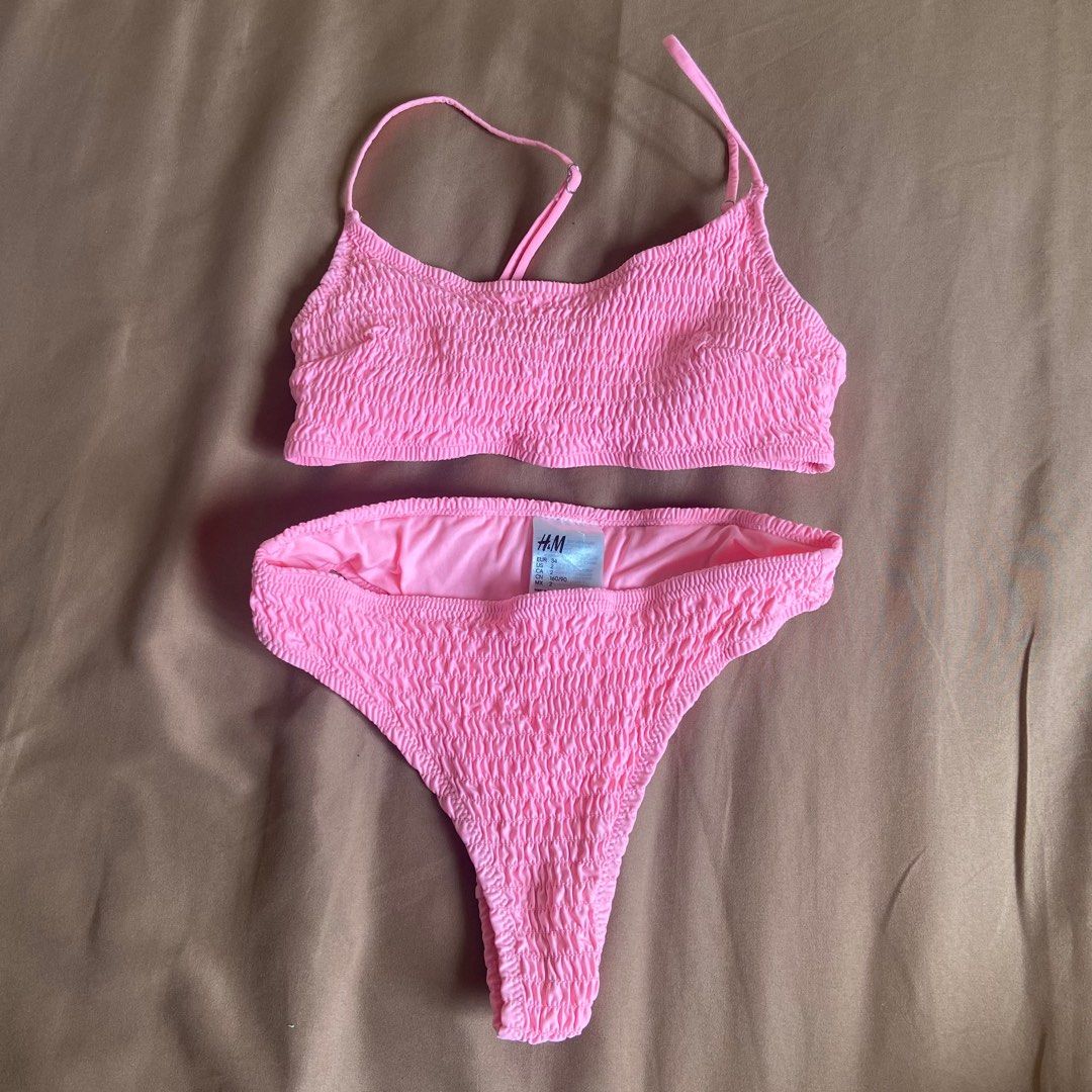 H&M Pink Swimsuit (Category: Bikinis & Swimsuits) located in Quezon City. Submitted by cmsupreloved (Listing ID 1329319551, Image 1). Description: fits XS-S.