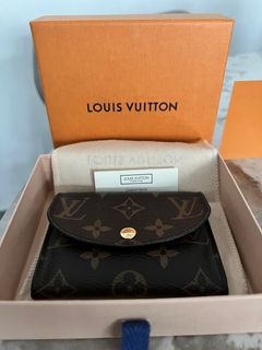 (Category: ) located in . Submitted by preloved_ellaella (Listing ID 1329303890, Image 1). Description: .