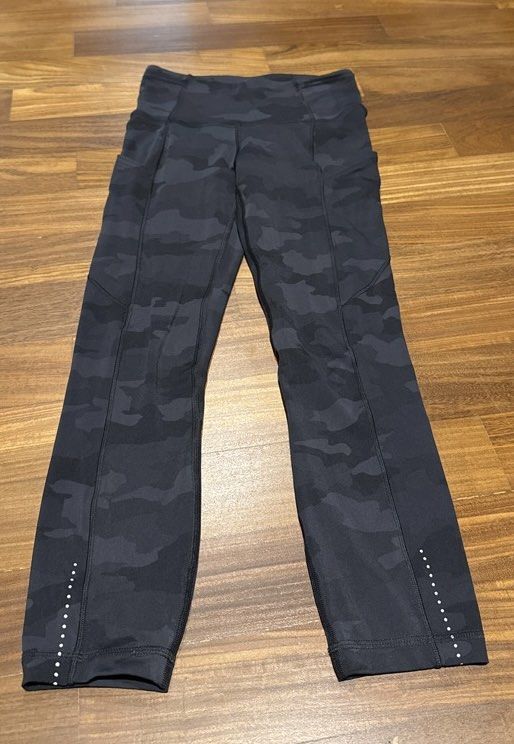 Lululemon fast and free size 2 Women s Fashion Activewear on Carousell