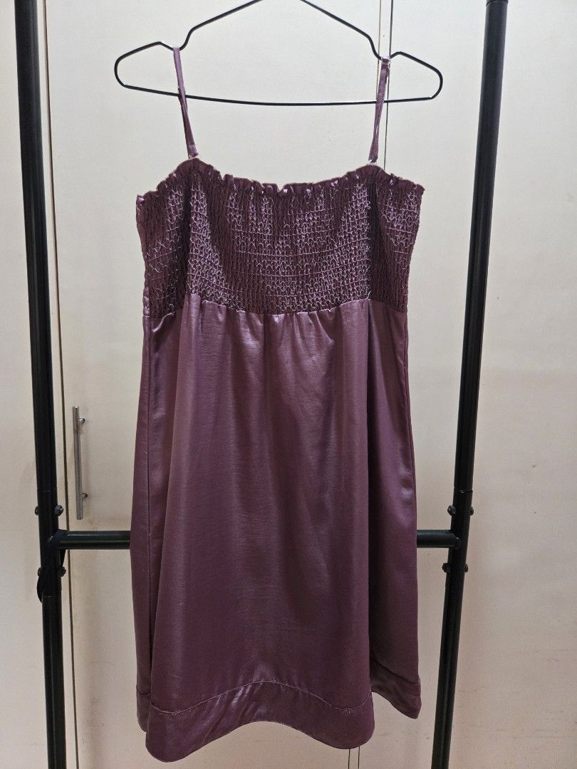 Maldita Silk Dress (Category: Dresses) located in Mandaluyong City. Submitted by ks_decluttering18 (Listing ID 1329287155, Image 1). Description: Loose / brittle garter comes with the orignal strap outer appearance of the dress in good condition.