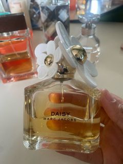 (Category: ) located in . Submitted by amyl1na (Listing ID 1329381225, Image 1). Description: .