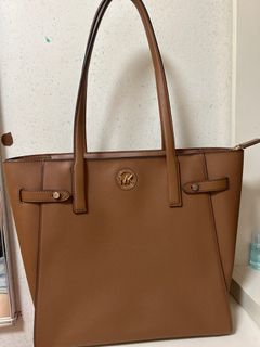 （分類：）位於 。 由 hellohooooo 提交（商品編號 1329370962，圖片 1）。簡介： 。