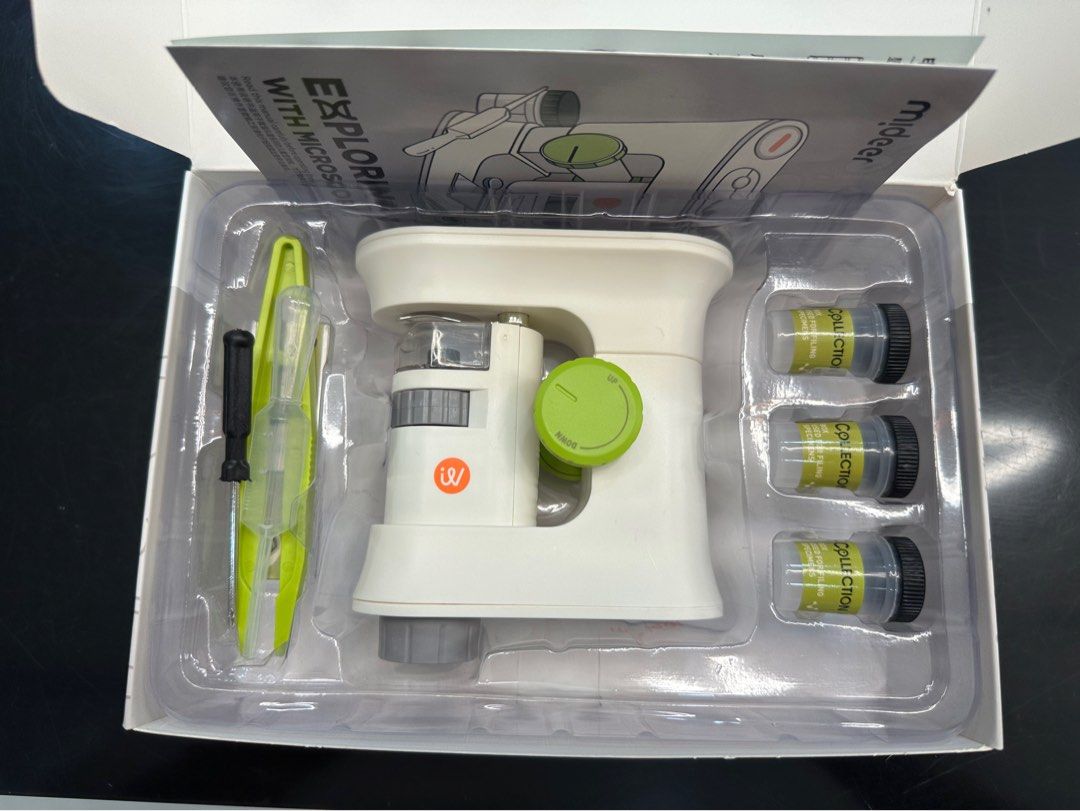 Mideer Exploring with Microscope (Category: Educational & Learning Toys) located in Johor Bahru. Submitted by tossitoverthere (Listing ID 1329411524, Image 3). Description: •opened but never been used •complete set.