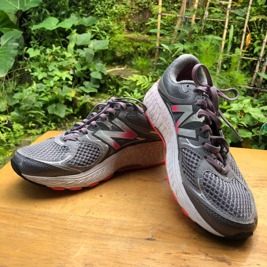 New Balance Womens 940 V3 Gray Running Shoes