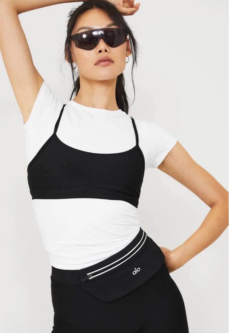 NWT Alo Yoga | Stride Running Belt Bag in Black, Women's Fashion, Bags &  Wallets, Cross-body Bags on Carousell
