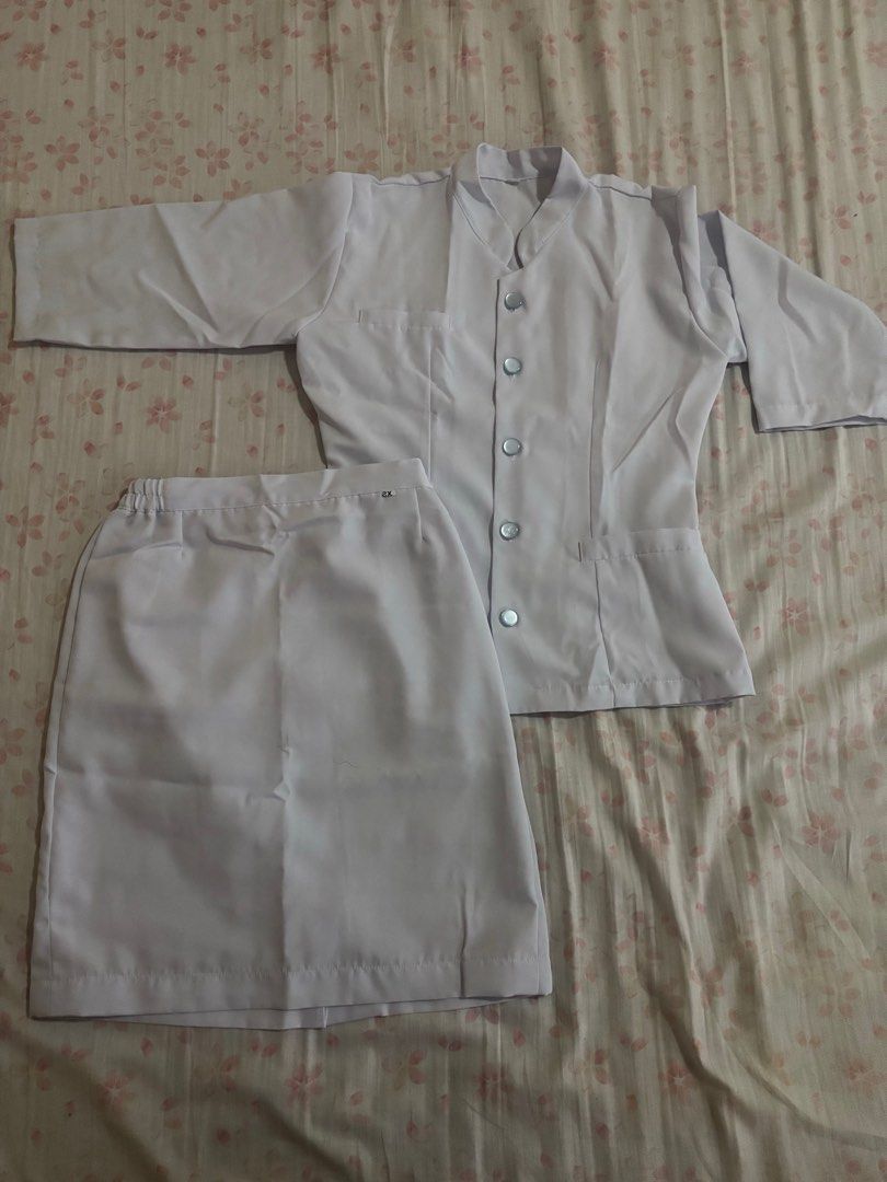 Oath taking gala uniform (Category: Sets or Coordinates) located in Manila. Submitted by yassie__ (Listing ID 1329379798, Image 1). Description: .