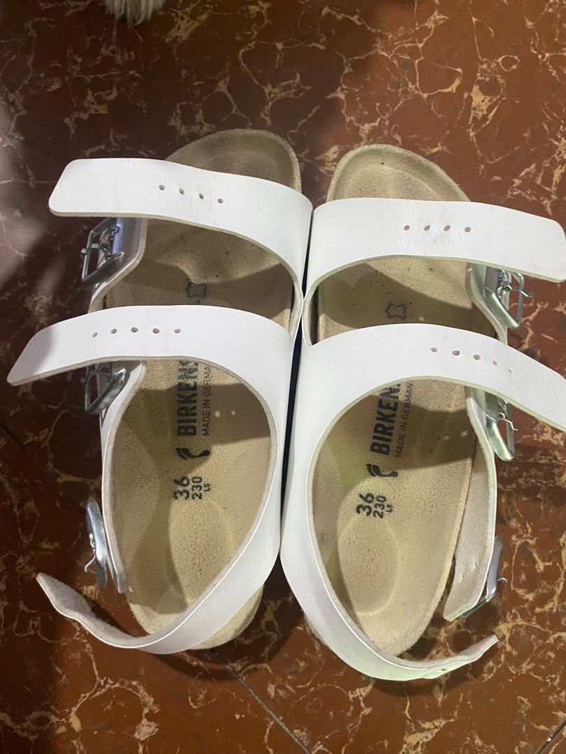 ORIGINAL BIRKENSTOCK-MOLANO (birko -flor) (Category: Sandals) located in Cabuyao City. Submitted by xtin0312 (Listing ID 1329295520, Image 3). Description: ORIGINAL BIRKENSTOCK-MOLANO (birko -flor) Personal used 2-3times lang nagamit (madumihin lang talaga yung apakan kaya mabilis madumihan need clean lng) With flaws (last pic) Nakatago lang kaya natangal dikit sa gilid pero hindi na apektohan pag ginamit) 9/10 With box 36/23cm Ship/lalamove shou