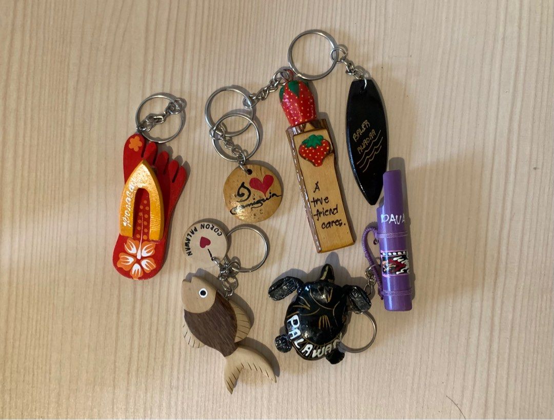Philippine Souvenirs - 6 Key Chains & 1 Fridge Magnet (Category: Other Merchandise) located in Las Pinas. Submitted by happy.u (Listing ID 1329342525, Image 1). Description: 📍Las Pinas MOP: GCash RFS: Unused.