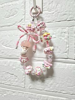 (Category: ) located in . Submitted by thepinkpetaljewelry (Listing ID 1329406716, Image 1). Description: .