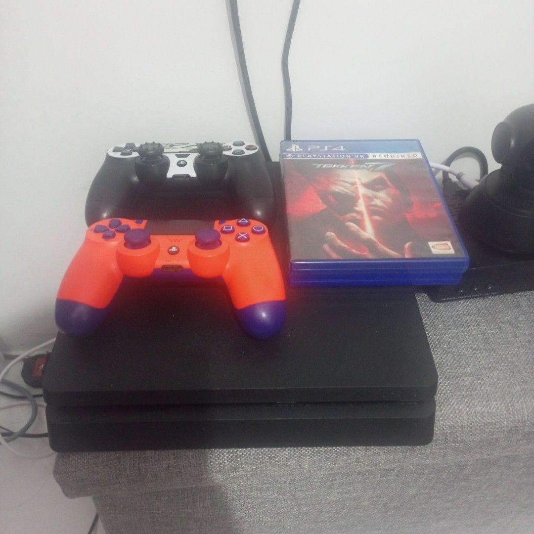 PS4 slim 500g (Category: PlayStation) located in Caloocan City. Submitted by santillan.francis24-11116 (Listing ID 1329468542, Image 2). Description: Ps4 500g slim free 2 cd's tekken 7 call of duty black ops 3 virtual game overcooked 2 2 controllers Never pa nabubuksan sealed pa yung unit No box firmware 12.0.