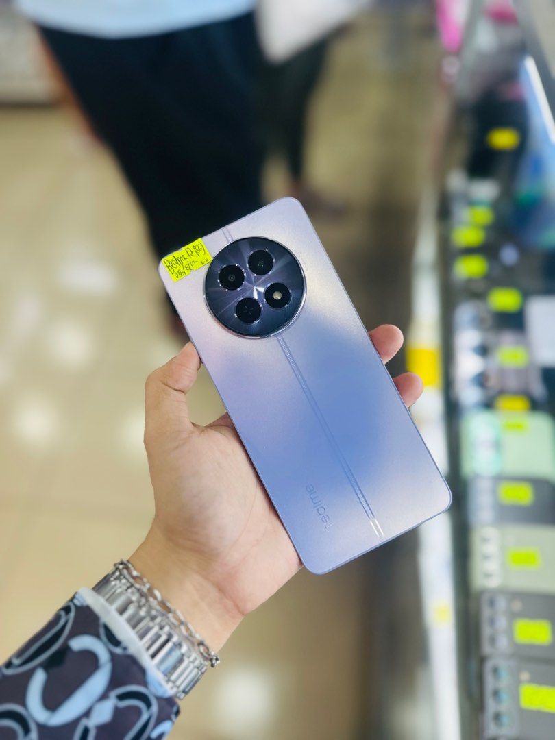 Realme 12 5G 8/256GB OPENLINE GLOBAL NO ISSUES (Category: Realme) located in San Juan City. Submitted by saabangadgetshop (Listing ID 1329393326, Image 1). Description: Onhand | Pre-owned Realme 12 5G 8/256GB NTC APPROVED OPENLINE NO HIDDEN ISSUES NO HISTORY OF REPAIR 99%Smooth TEST TO SAWA RESET ALL YOU WANT NOT REFURBISHED AUTHENTIC PHONE ALL WORKING Mode of Payment : ⬇️ ▪️Cash ▪️Bank Transfer ▪️Gcash 📍Installment available here thru: 📍 ▪️Cre