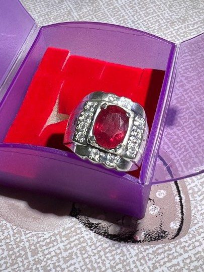 ruby mozambique (Category: Jewelry) located in Shah Alam. Submitted by Sahaya25 (Listing ID 1329451640, Image 2). Description: Delima/ruby mozambique africa Cutting luxury Berat 3.9crt Saiz semasa 16’ Body Perak 380 #rubymozambique #ruby #delimamuzambique #delima #rubymozambiqueafrica.