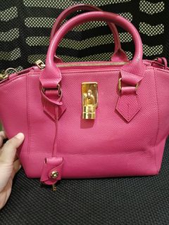 (Kategori: ) berada di . Dikirim oleh taniri (ID iklan 1329328145, Gambar 1). Deskripsi: .