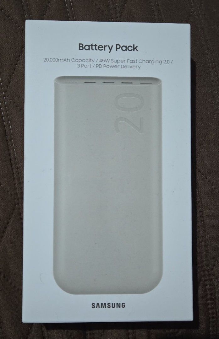Samsung powerbank 20000mah (Category: Batteries & Power Banks) located in Manila. Submitted by agentus (Listing ID 1329340107, Image 1). Description: Samsung powerbank 20000mah Brand new - SEALED.