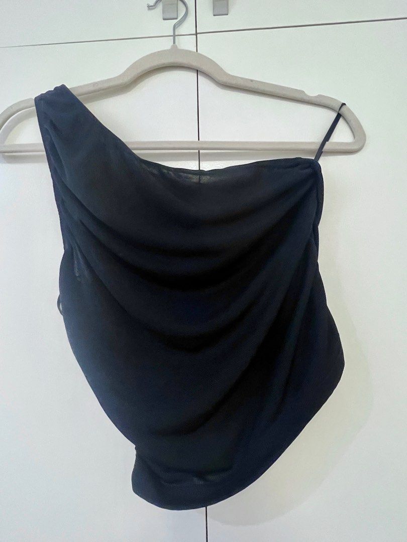 Shein MOD One Shoulder Ruched Top (Category: Sleeveless) located in Manila. Submitted by camicart (Listing ID 1329404721, Image 2). Description: Stretchable up to semi-L.