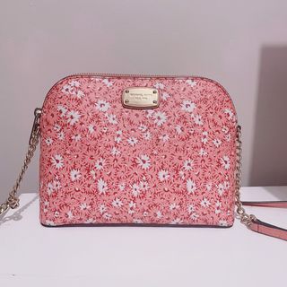 (Kategori: ) berada di . Dikirim oleh jktpastelshop (ID iklan 1329449295, Gambar 1). Deskripsi: .