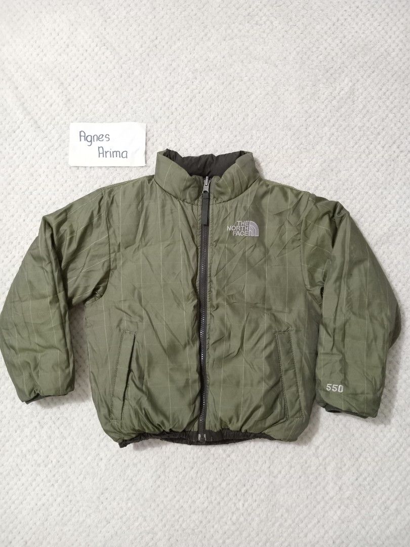 The North Face Reversible Puffer Jacket For Kids Size (Category: Babies & Kids Fashion) located in Tacloban City. Submitted by agnesarima (Listing ID 1329473985, Image 3). Description: TNF 550 Puffer Jacket Reversible Not indicated yung Age sa Tag XS on tag Kids Dimension: 16x17 Sleeve 15 inches Overall Quality: Excellent No discoloration issue last pic. May stitches.