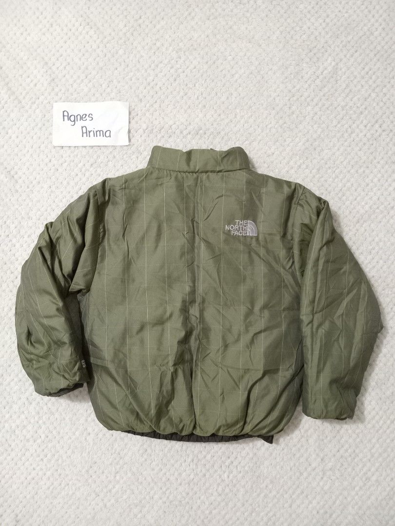 The North Face Reversible Puffer Jacket For Kids Size (Category: Babies & Kids Fashion) located in Tacloban City. Submitted by agnesarima (Listing ID 1329473985, Image 2). Description: TNF 550 Puffer Jacket Reversible Not indicated yung Age sa Tag XS on tag Kids Dimension: 16x17 Sleeve 15 inches Overall Quality: Excellent No discoloration issue last pic. May stitches.