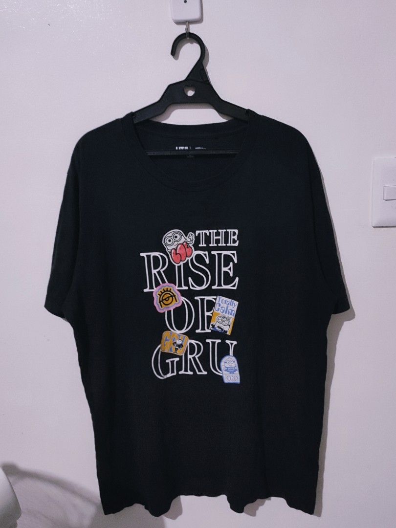 Uniqlo x Minions Tee (Category: Tshirts & Polo Shirts ) located in Ibajay. Submitted by trendholicrepublique (Listing ID 1329451389, Image 1). Description: Uniqlo x Minions Tee 159 Php Color Rate 9.5/10 XL on Tag Very Good Condition (need wash).