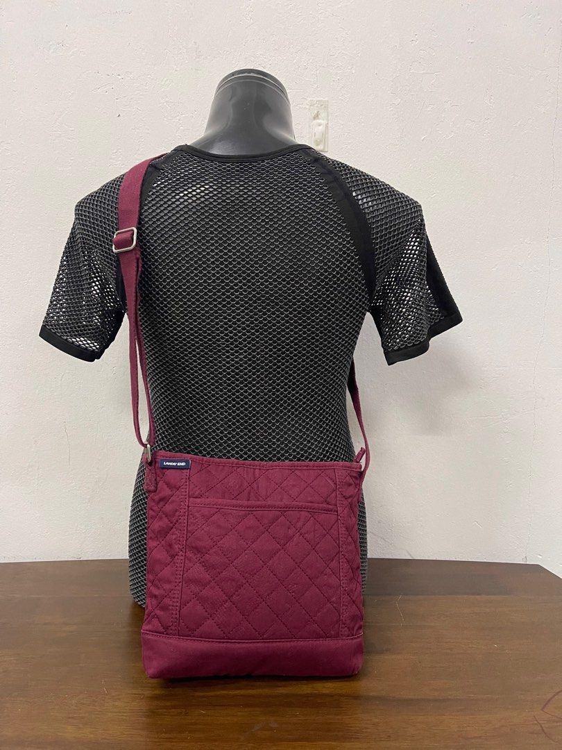Lands end sling bag 2025
