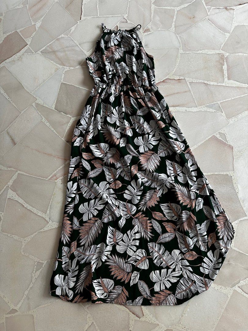 Valleygirl Tropical Floral Maxi Dress Women s Fashion Dresses Sets Dresses on Carousell