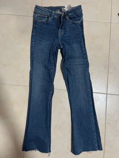 (Category: ) located in . Submitted by coolratedcloset (Listing ID 1329415795, Image 1). Description: .