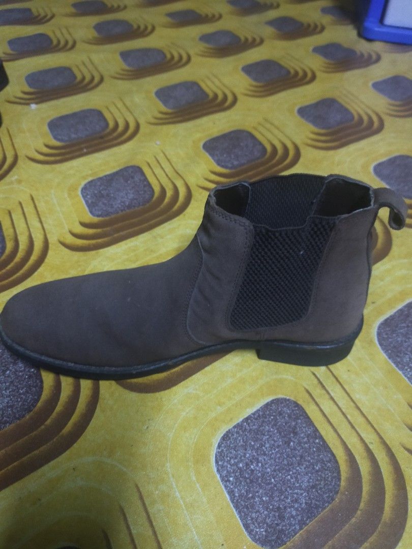 Zalora chelsea boots 6uk 39eu Men s Fashion Footwear Boots on Carousell