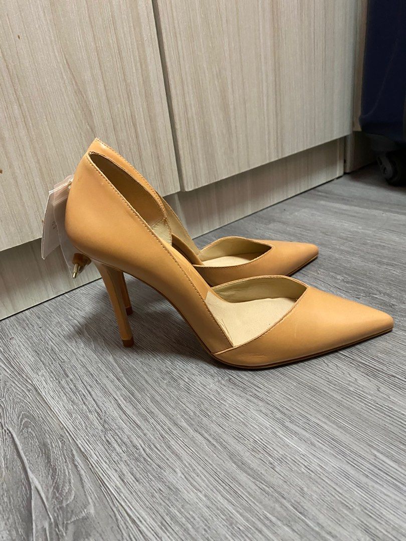 Zara heels pumps Women s Fashion Footwear Heels on Carousell