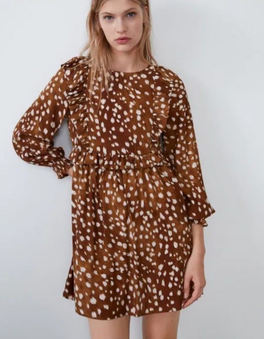 Zara printed dress (Category: Dresses) located in Paranaque City. Submitted by nynadj (Listing ID 1329397915, Image 1). Description: XS new no tag with side zipper store bought.