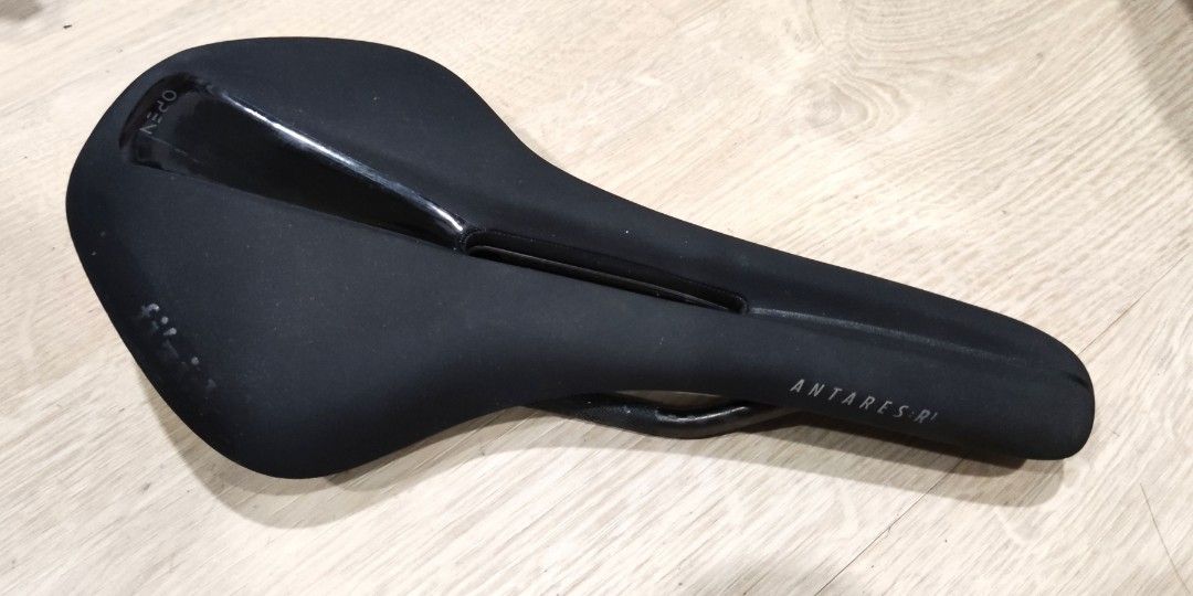 140mm Fizik Antares R1 Open Carbon Road Bike Saddle Sports Equipment Bicycles Parts Parts Accessories on Carousell