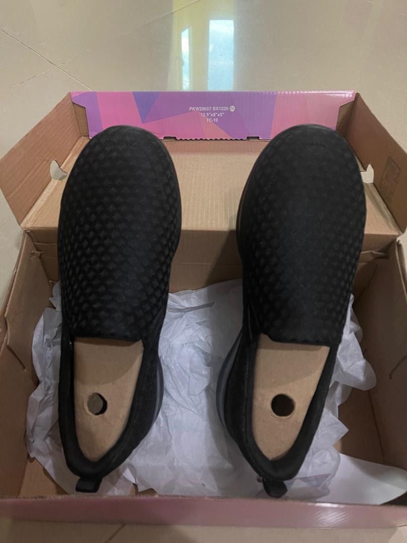 All new al ikhsan skechers memory foam Women s Fashion Footwear Flipflops and Slides on Carousell