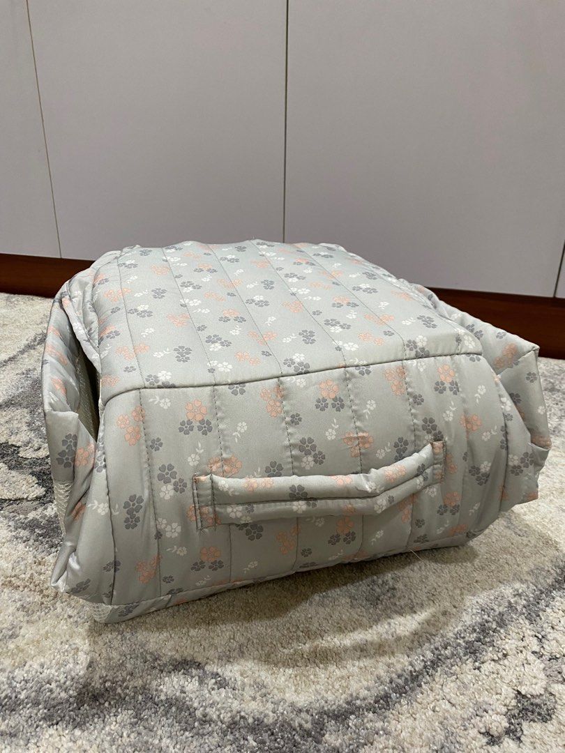 Baby Delight Portable Bassinet (Category: Cots & Cribs) located in Quezon City. Submitted by cdgextra (Listing ID 1329567561, Image 2). Description: Baby Delight Snuggle Nest Afterglow Infant Sleeper/Baby Bed Portable Bassinet Waterproof Foam Mattress with Sheet.