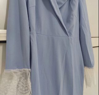 (Category: ) located in . Submitted by frommywardrobeeee (Listing ID 1329546019, Image 1). Description: .