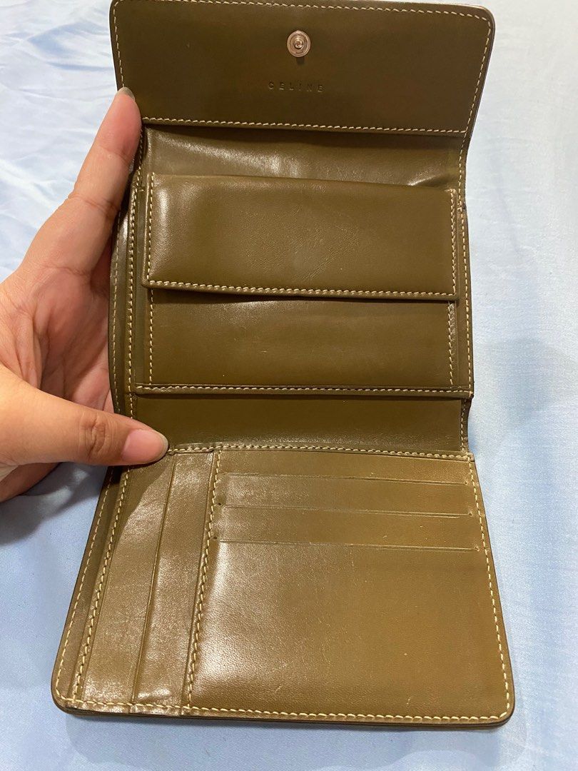 Celine trifold wallet (Category: Luxury Bags & Wallets) located in Quezon City. Submitted by marize09 (Listing ID 1329506047, Image 3). Description: Celine trifold wallet Olive green color.