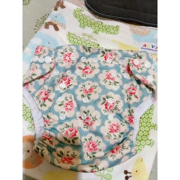 4pcs Cloth Diapers with FREE bamboo microfiber inserts & Cloth bag (Category: Other Baby Bathing & Changing Needs) located in Quezon City. Submitted by nanaychai (Listing ID 1329636502, Image 3). Description: Take all 4 pcs cloth diapers with free insert and cloth bag for 555 only RFS: We opted for disposable diapers for convenience. Condition: Brand New (stored in the cabinet for long) Inclusion: 4 pcs cloth diaper FREE: 2 bamboo microfiber inse