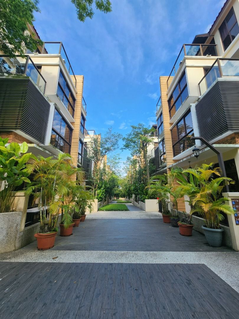 Cluster Semi-D For rent63108835764482111