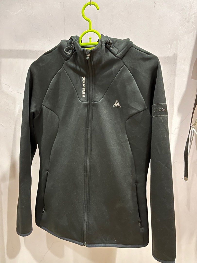 Duratherm Jacket (Category: Coats, Jackets and Outerwear) located in Tasek Gelugor. Submitted by adib_umar (Listing ID 1329634496, Image 2). Description: Duratherm Kain Tebal Condition 8/10 Pit : 17.5 Inci Labuh : 23 Inci Saiz Tag : M Walapun saiz tag M tapi pakaian ni sesuai untuk orang yang berbadan saiz S.