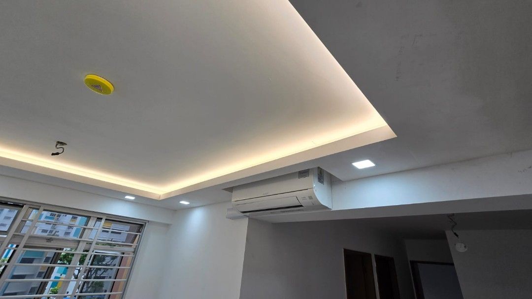 吊顶，L型箱体，带检修口/灯槽/LED灯具/电路工程的吊顶，石膏线安装/拆除/破碎/清运/拆卸/移动与搬迁，室内装修工程服务，价格合理。62863093020419112