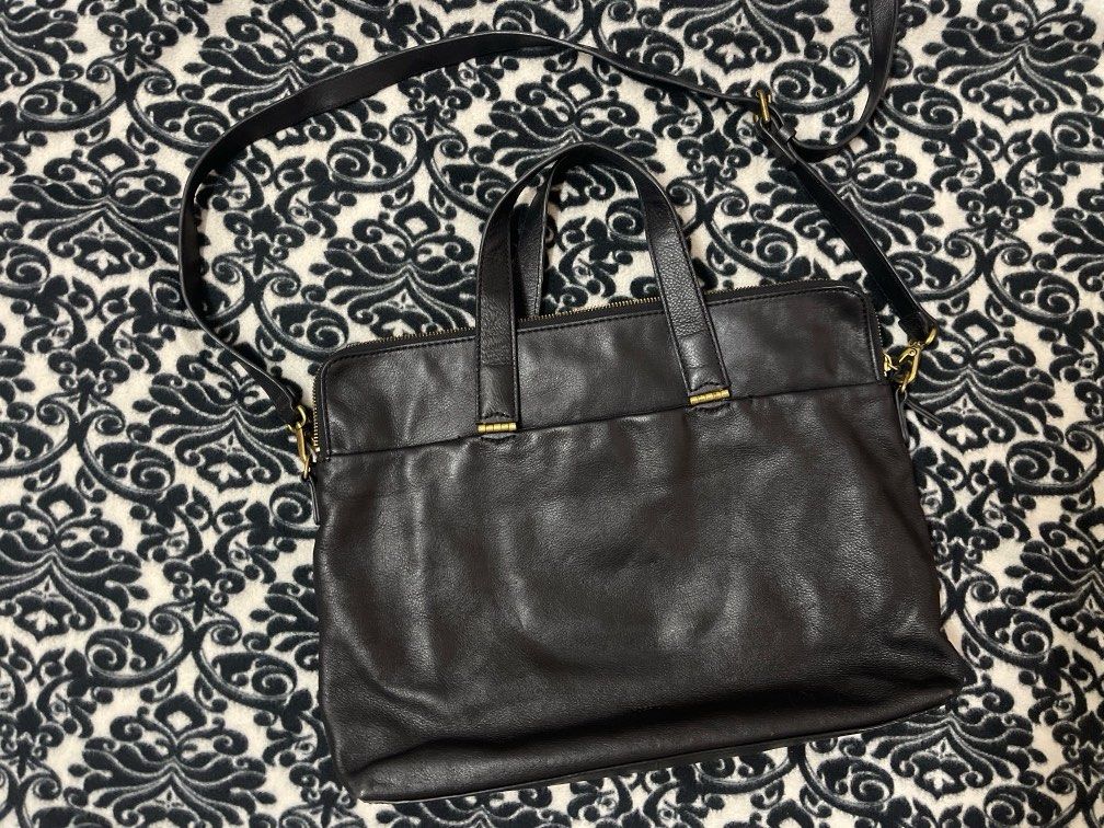 Fossil laptop bang
